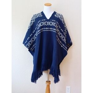 Vintage wool blue and white fringe end heavyweight poncho